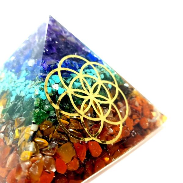 Orgonite Pyramide 7 Chakras - Géométrie Sacrée Graine de vie