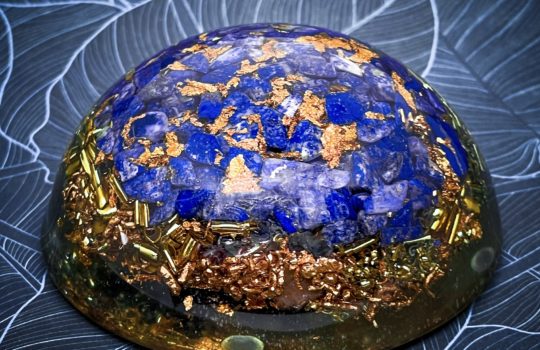 dome orgonite lapis lazuli