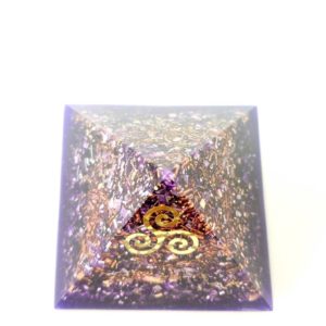 pyramide triskel violet3