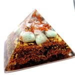 Orgonite Pyramide Or - Cristal de roche - Amazonite - Protection - Paix - Bien être